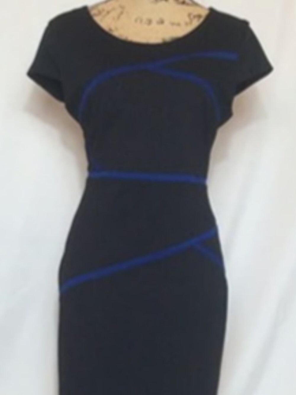 VALERIE BERTINELLI BLACK DRESS with BLUE STRIPES
